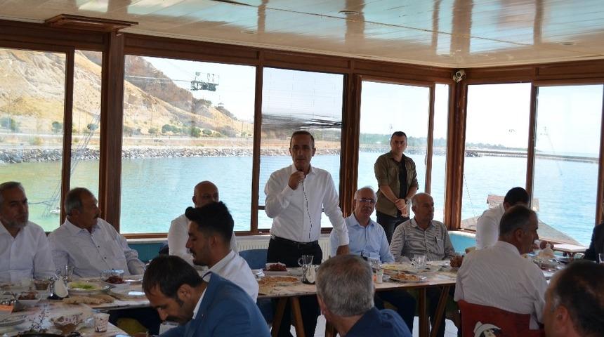 AK Parti Milletvekili Kiler, muhtarlarla buluştu