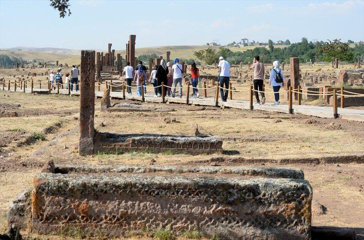 Tarih meraklıları akın akın oraya gidiyor G4