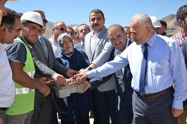 Hakkari Üniversitesinin 2. etabı başladı