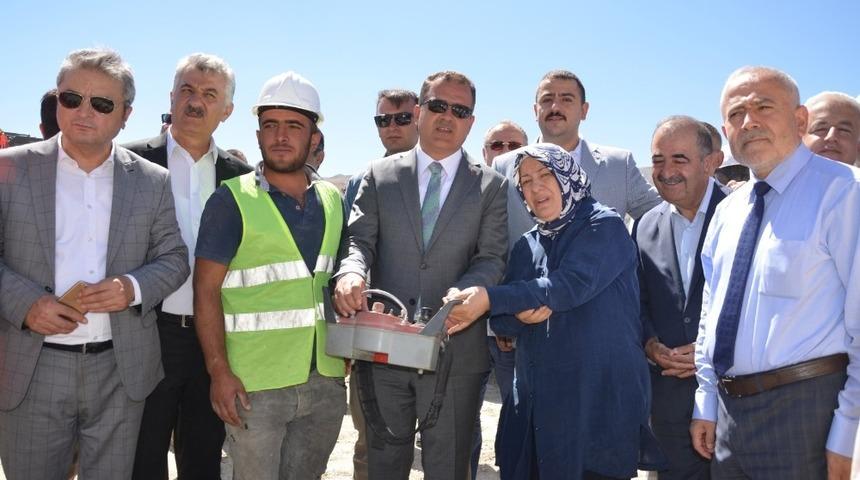 Hakkari &Uuml;niversitesinin 2. etabı başladı