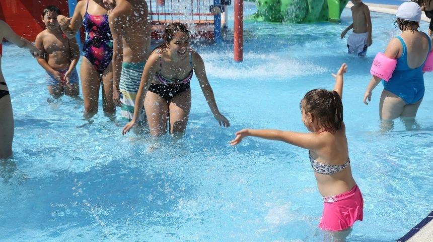 Sevginin ülkesi ve dili olmadığını gösterdiler