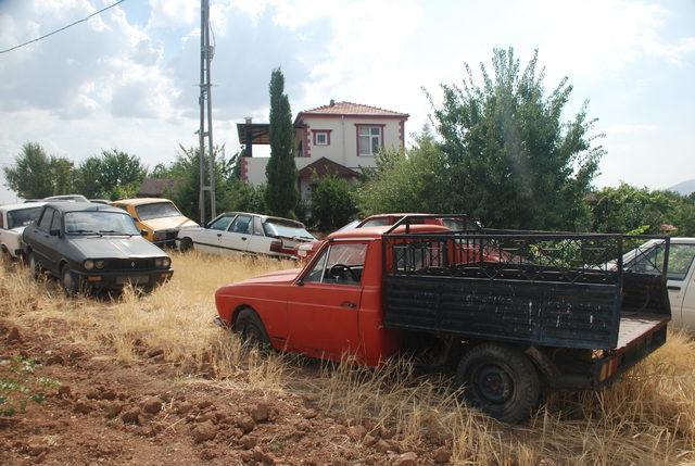 Kaporta ustasından 300 araçlık koleksiyon