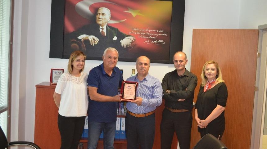 46 yıllık çalışma plaketle ödüllendirildi