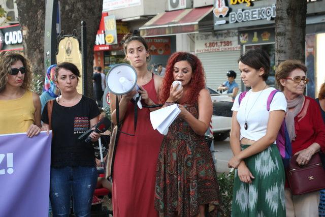 Kocaeli Kadın Platformu üyeleri 'Emine Bulut' cinayetine tepki gösterdi