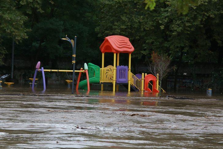 GÜNCELLEME 4 - Samsun'da sağanak G2