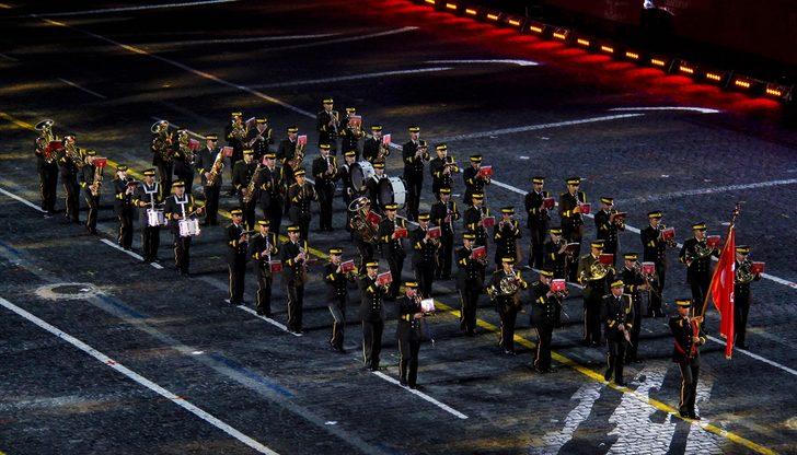 Kızıl Meydan'da Türk mızıkasının gösterisi G5