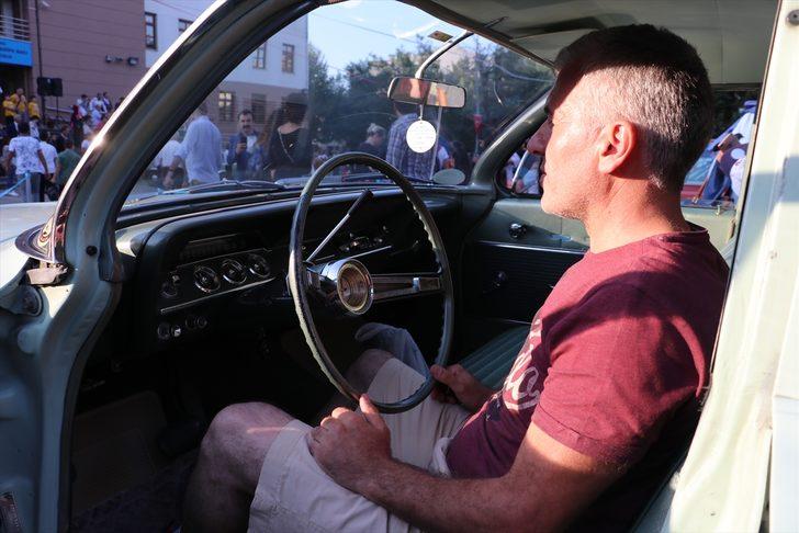 Klasik araç tutkunları Kastamonu'da buluştu G5