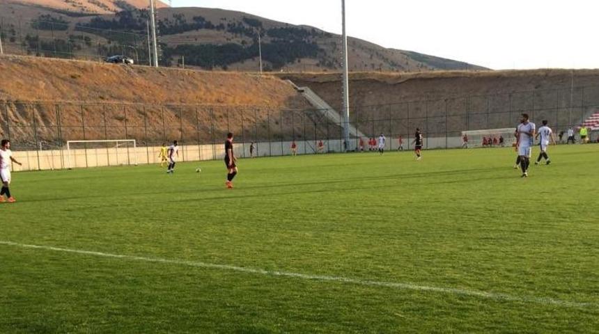 Erzincanspor hazırlık kampını mağlubiyetle tamamladı