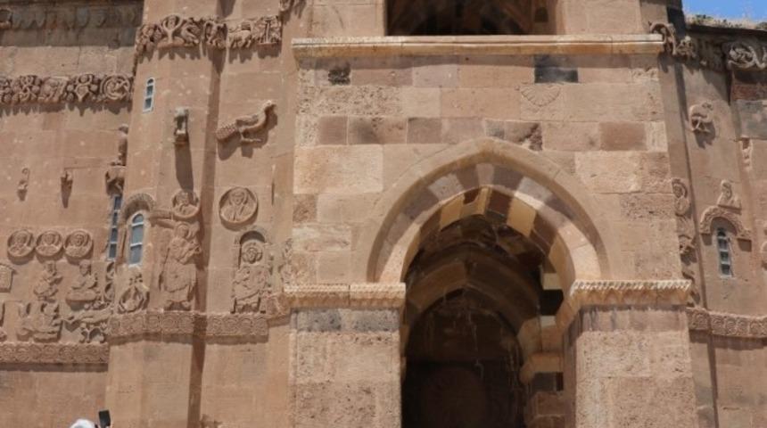 Asimder Başkanı G&uuml;lbey: &ldquo;Patrik se&ccedil;iminde gizli servislerin parmağı var&rdquo;