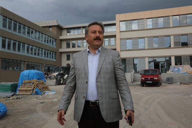 Kayseri’nin gözbebeği Melikgazi Teknoloji Lisesi olacak