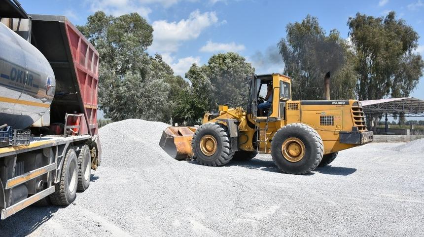 Tarsus&rsquo;ta asfalt &ccedil;alışmaları devam ediyor