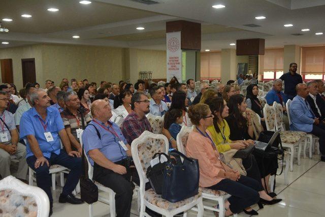 Balkanlardaki Türk çocukları için Türkçe Öğreten Eğiticilerin Eğitimi