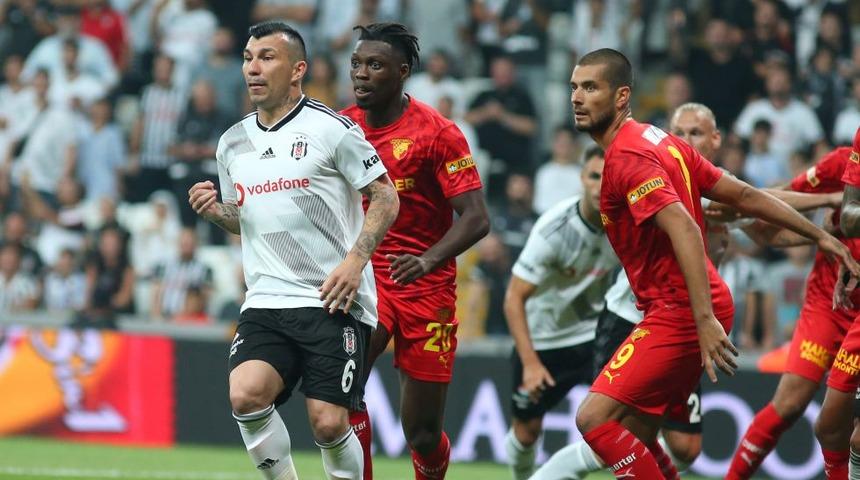 Bologna'nın Gary Medel'i transfer etmek istediği iddia edildi