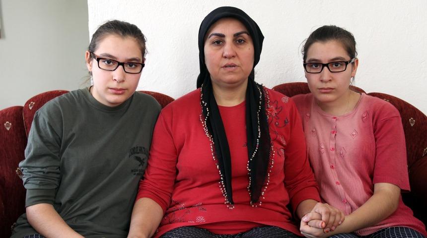 Görme yetilerini kaybeden ikizlerin umudu kök hücre ameliyatı