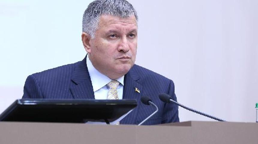 Ukrayna İçişleri Bakanı Avakov: Rusya'ya uyuşturucu satalım