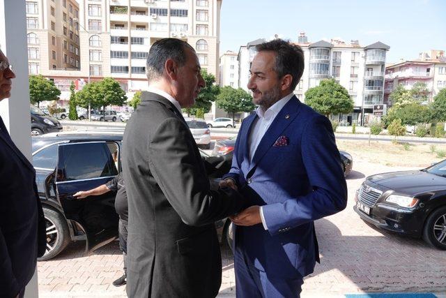Bakan Aydın Maruf, Elazığ TSO Başkanı  Arslan’la bir araya geldi