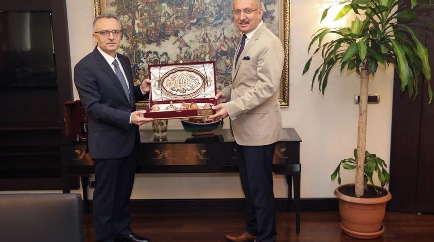 Rekt&ouml;r Levent&rsquo;ten Ağbal&rsquo;a ziyaret