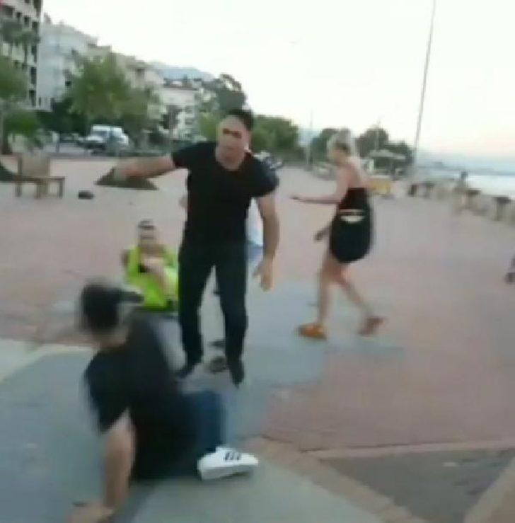 Antalya'da Rus turist ile Türk genci kavga etti G2