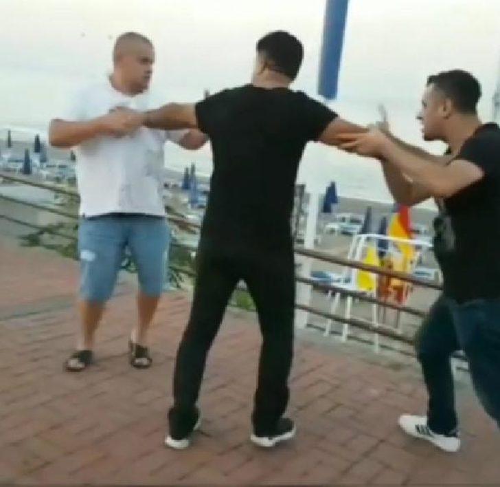 Antalya'da Rus turist ile Türk genci kavga etti G4