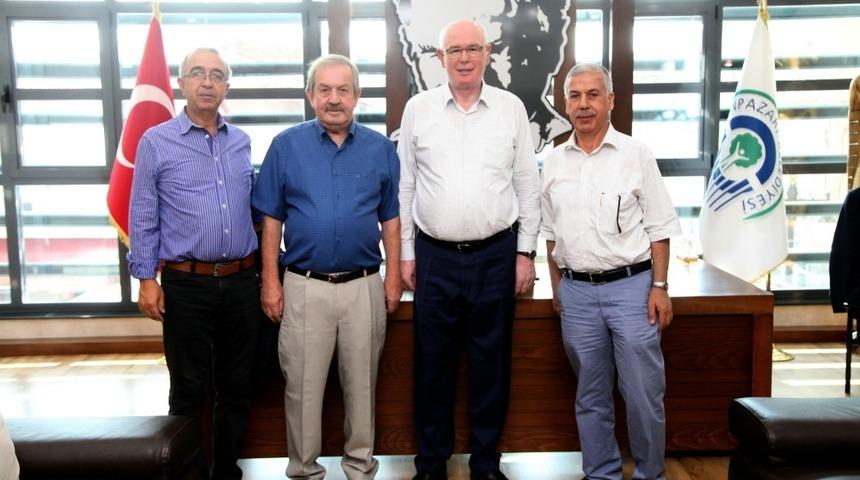 &Ccedil;arşı Camii Derneği&rsquo;nden Kazım Kurt&rsquo;a hayırlı olsun ziyareti