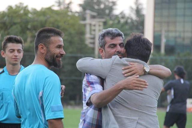 Futbol takımları kamp sürecinde hazırlık maçı için Şuhut’u seçiyor