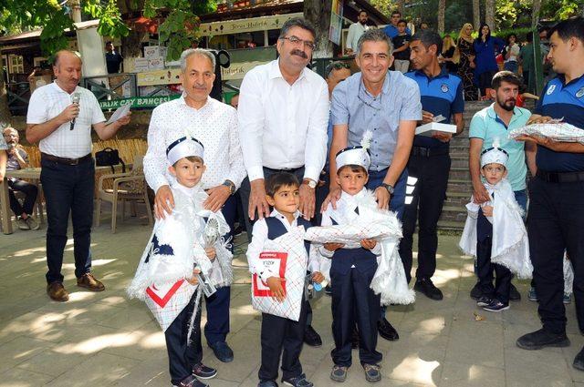 Akşehir Belediyesi’nin 16. geleneksel sünnet şöleni yapıldı