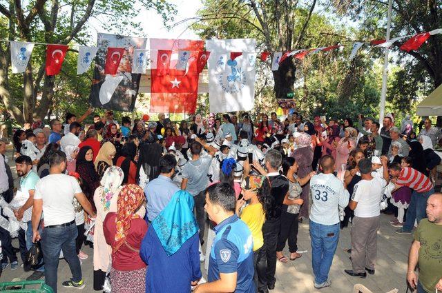 Akşehir Belediyesi’nin 16. geleneksel sünnet şöleni yapıldı