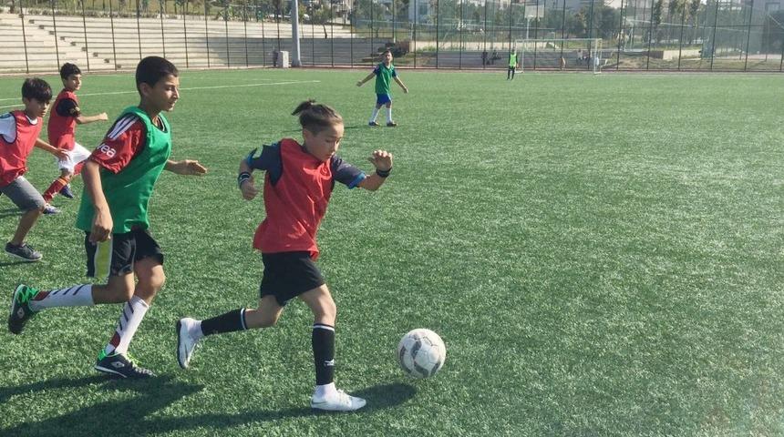 Aliağa FK&rsquo;da alt yapı se&ccedil;meleri tamamlandı