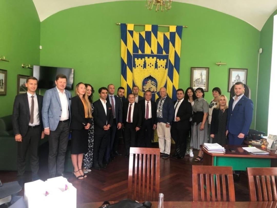 Başkan B&ouml;cek Kardeş Şehirler Fuarı i&ccedil;in Ukrayna&rsquo;nın Lviv kentinde