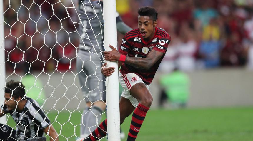 Brezilyalı Enrique 38 kilometre hıza &ccedil;ıktı, Usain Bolt&rsquo;u bile ge&ccedil;ti