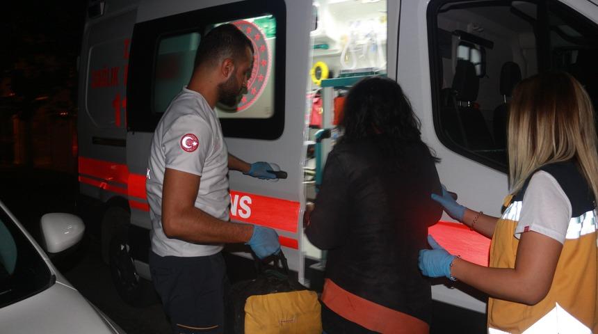 Mahalle çığlık sesleriyle yankılandı! Sokak ortasında öldüresiye dövülüp bıçaklandı!