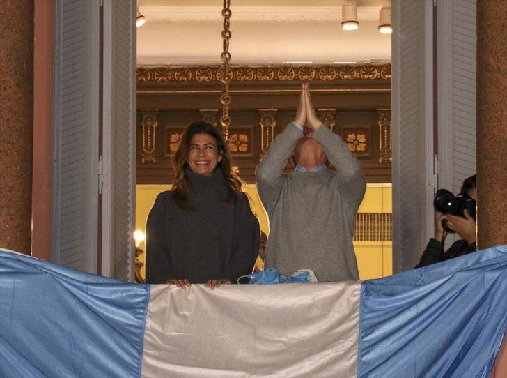 Arjantin'de halk sokaklara döküldü G4