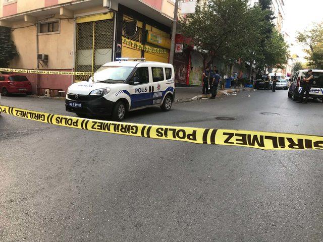 Gaziosmanpaşa'da temizlik işçilerine silahlı saldırı