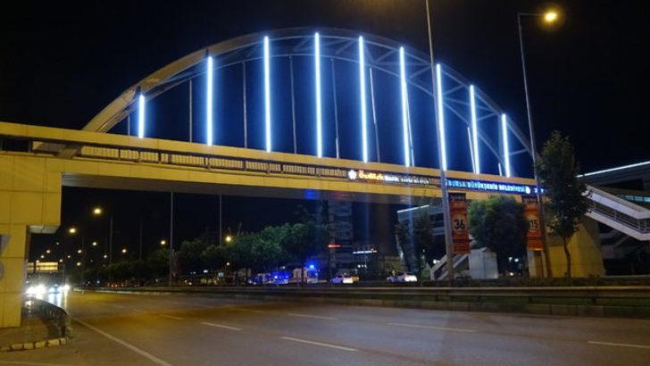 Bursa'da üst geçidi kullanmayan genç hayatından oldu G2