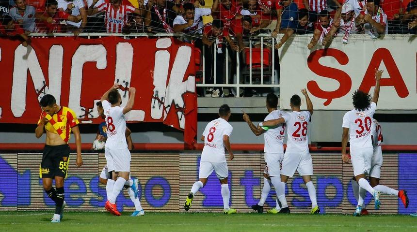 Bilet gelirini Emine Bulut'un kızına bağışlayacak