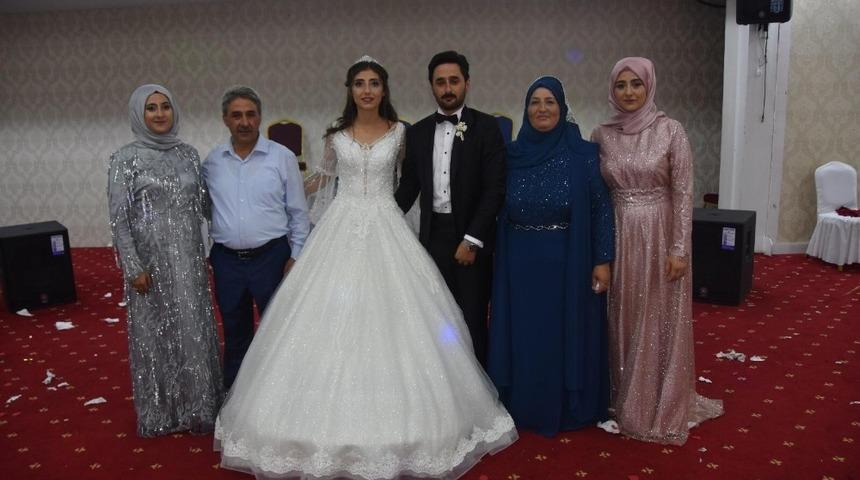 Milli Eğitim M&uuml;d&uuml;r Yardımcısı G&uuml;ven&rsquo;in mutlu g&uuml;n&uuml;