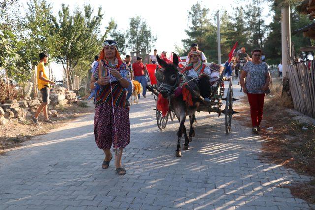 Denizli'de asırlık gelenek öncesi temsili Yörük göçü