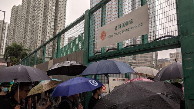 Hong Kong’da protestolar, polis izni ile devam ediyor