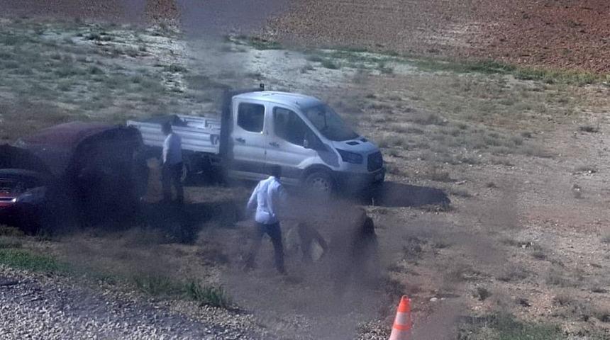 Ankara’da takla atan araç tarlaya uçtu: 2 yaralı