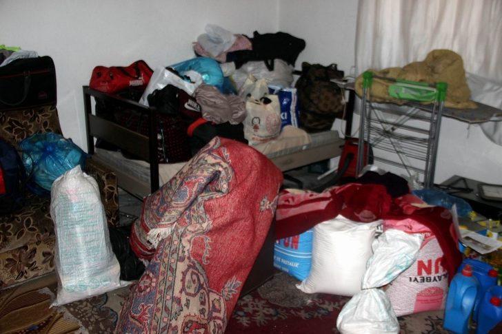 Evini su basan vatandaş yardım bekliyor G4