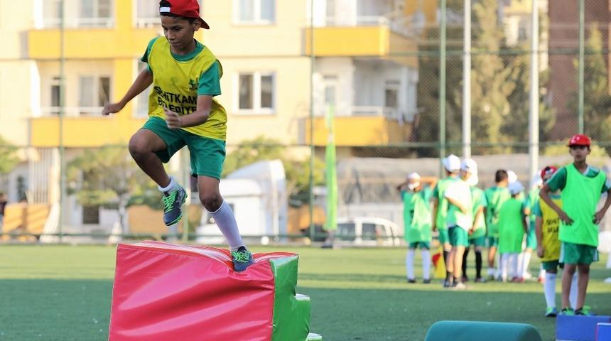 Yeşil sahada şenlik havasında final