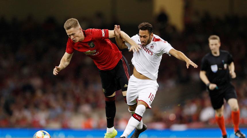 Torino'nun Hakan Çalhanoğlu'na talip olduğu iddia edildi