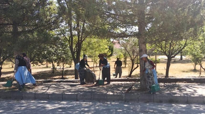 K&uuml;tahya&rsquo;da &ccedil;evre temizliği