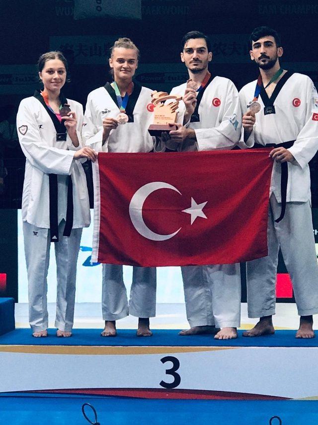 Türkiye Karışık Taekwondo Milli Takımı’ndan bronz madalya