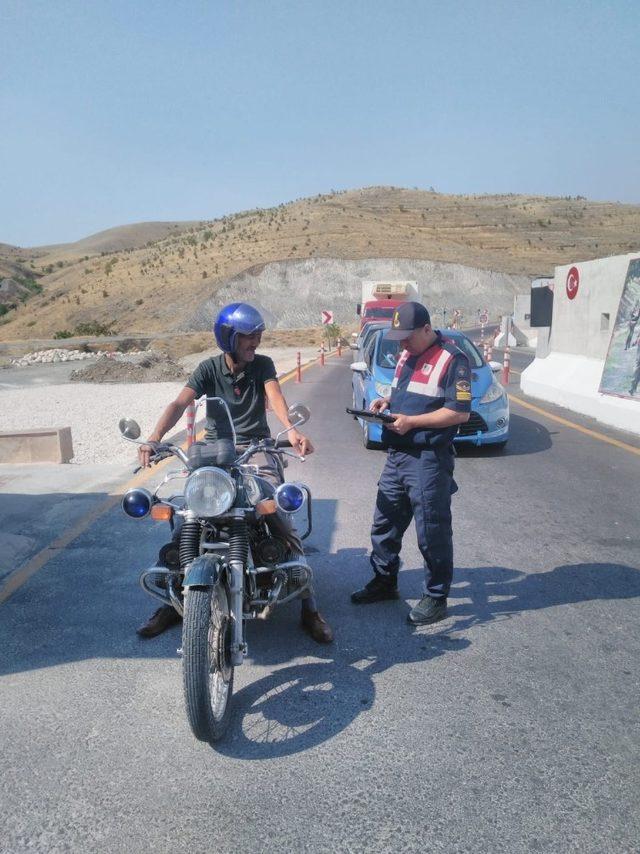 Elazığ’da jandarmadan  motosiklet denetimi