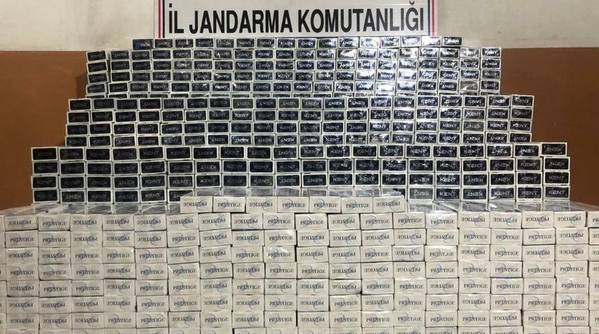 &Ouml;zalp&rsquo;ta 14 bin 980 paket ka&ccedil;ak sigara ele ge&ccedil;irildi