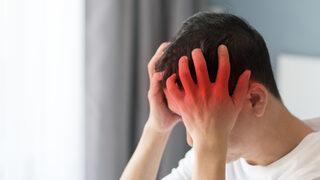 Uyandığında ana dilini 'aksanlı' konuşmaya başladı!