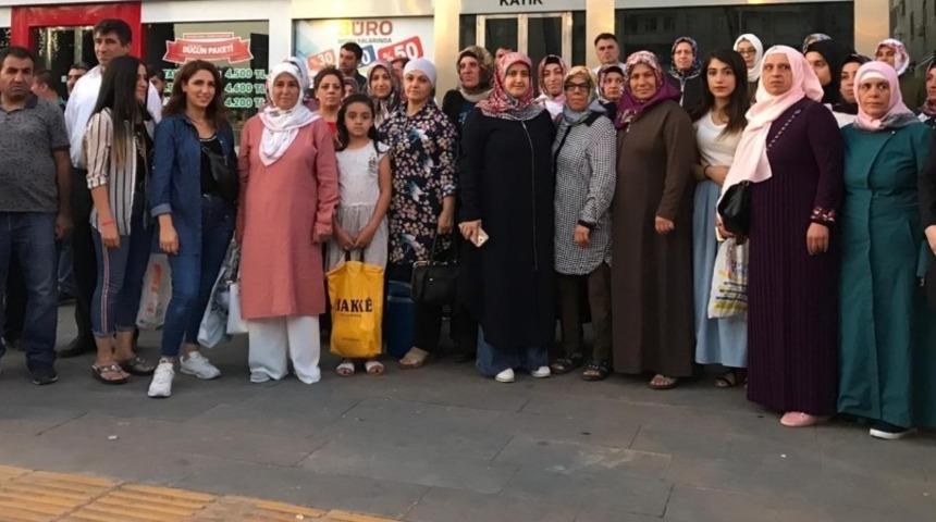 Diyarbakır&rsquo;dan Malazgirt&rsquo;in 948. yılı kutlamalarına 5 bin kişi katıldı