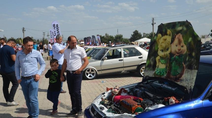 Modifiye ara&ccedil; tutkunları K&uuml;tahya&rsquo;da 8. kez buluşuyor