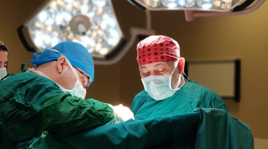 Ailevi kolesterol hastalığı genç yaşta damarları tıkayabiliyor